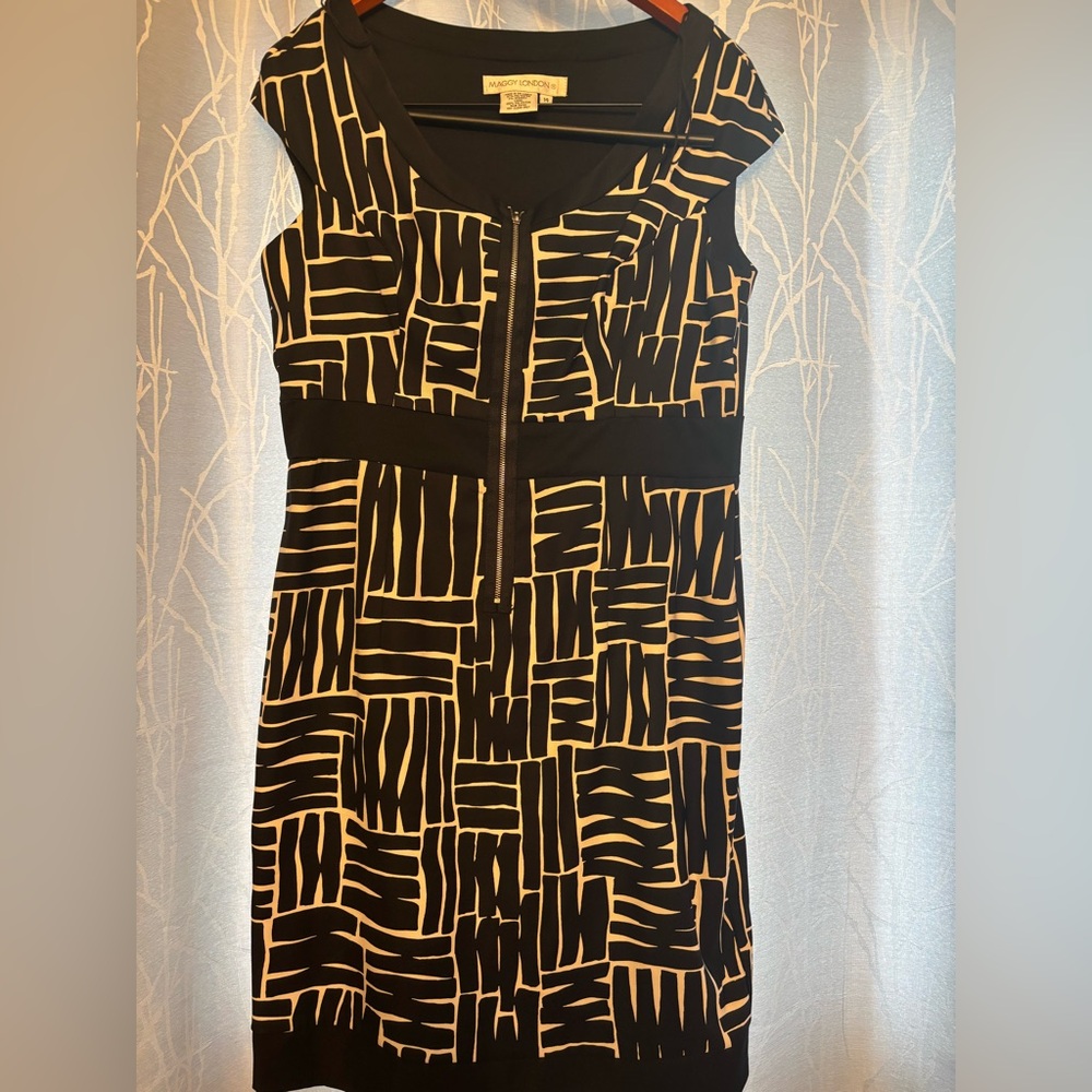 White House Black Market Black and White Graphic Mini Dress